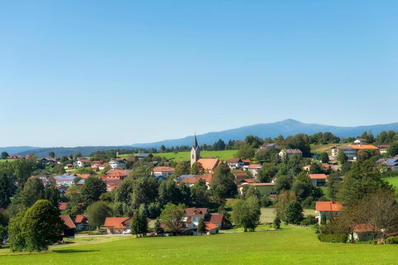 Naturhotel & Chalets Euler Нойшёнау Экстерьер фото